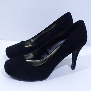 Candie's Black Suede Pump Heels